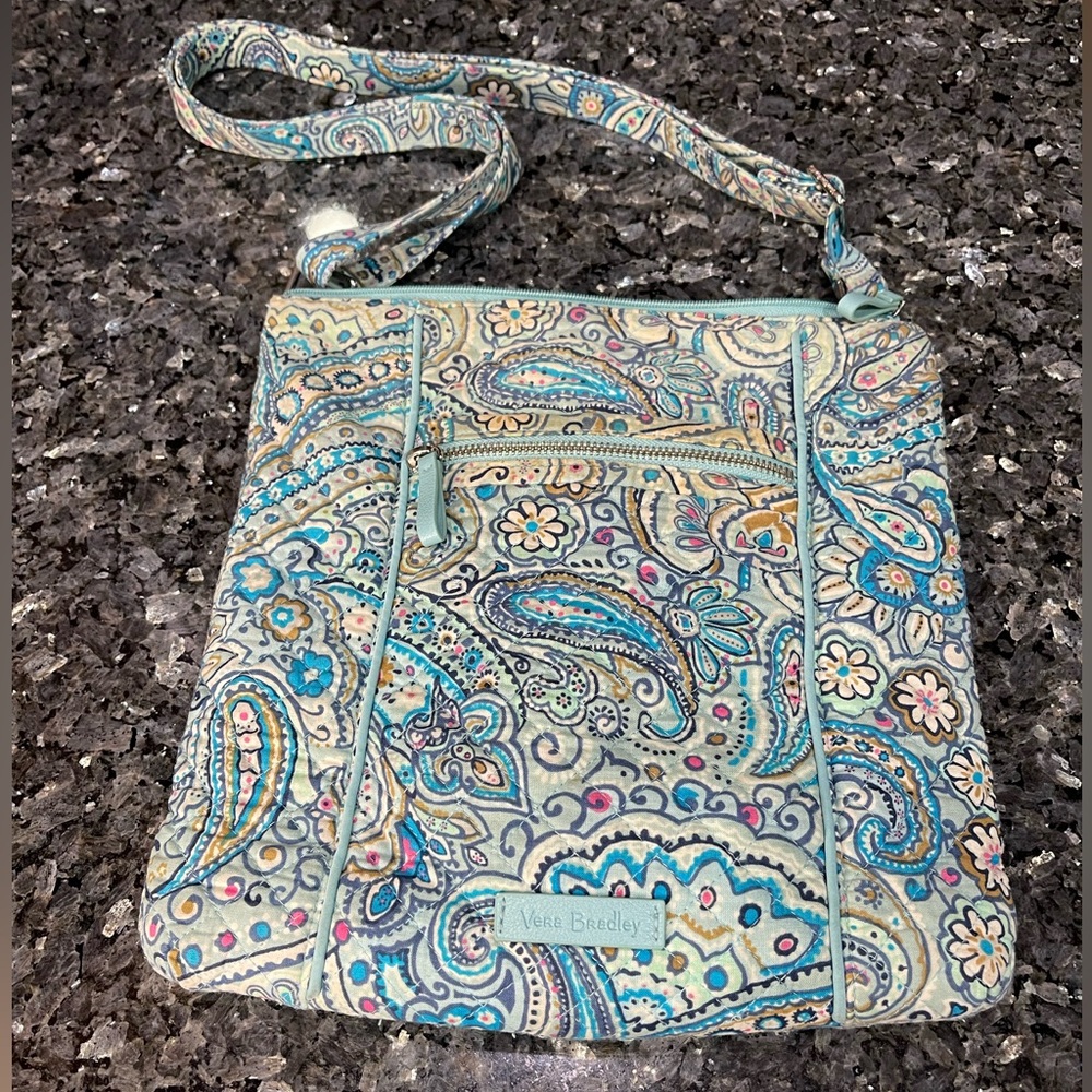 Vera Bradley Turquoise Paisley QuiltedCrossbody Bag Retired Hipster